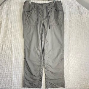 The North Face Covert to Capri/ Roll Up Hiking Pants Draw String; Womens Size 10